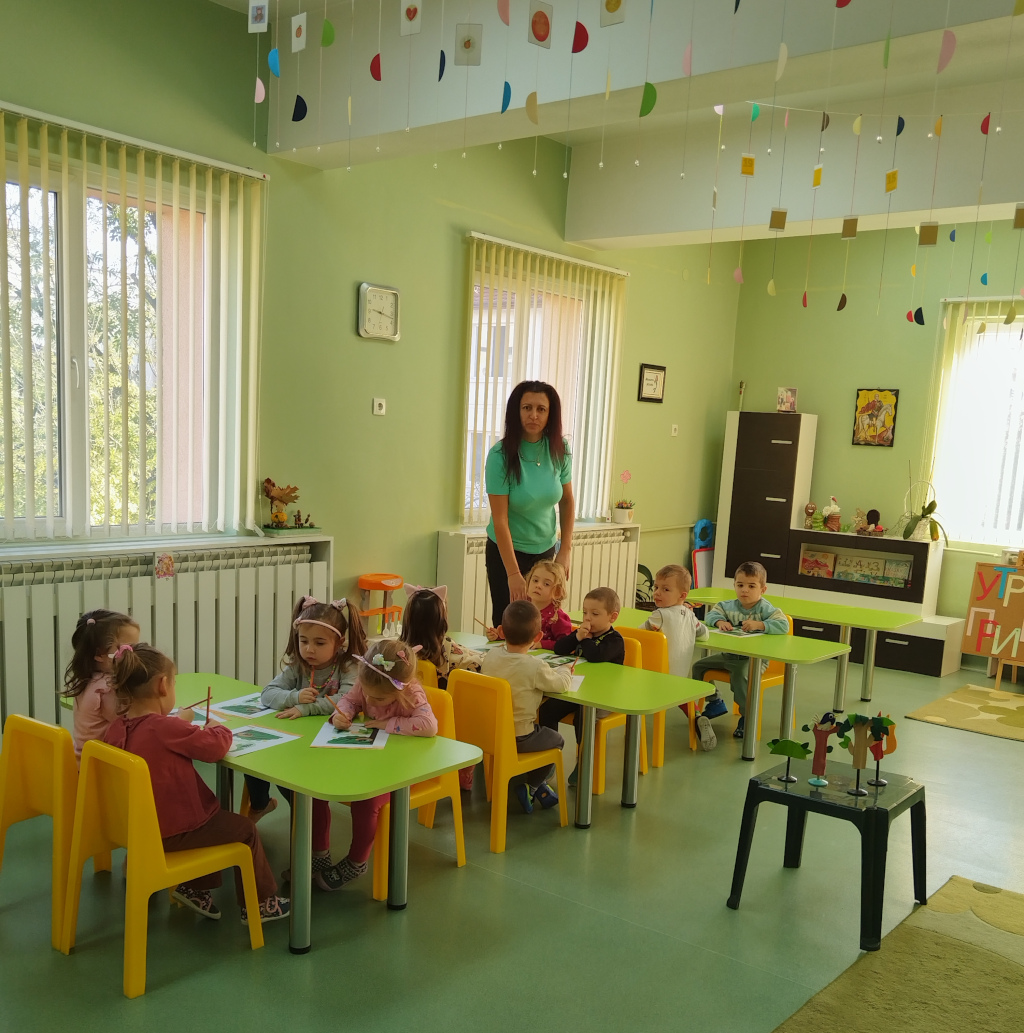 ДГ Райна Княгиня гр. Панагюрище - група Малката русалка